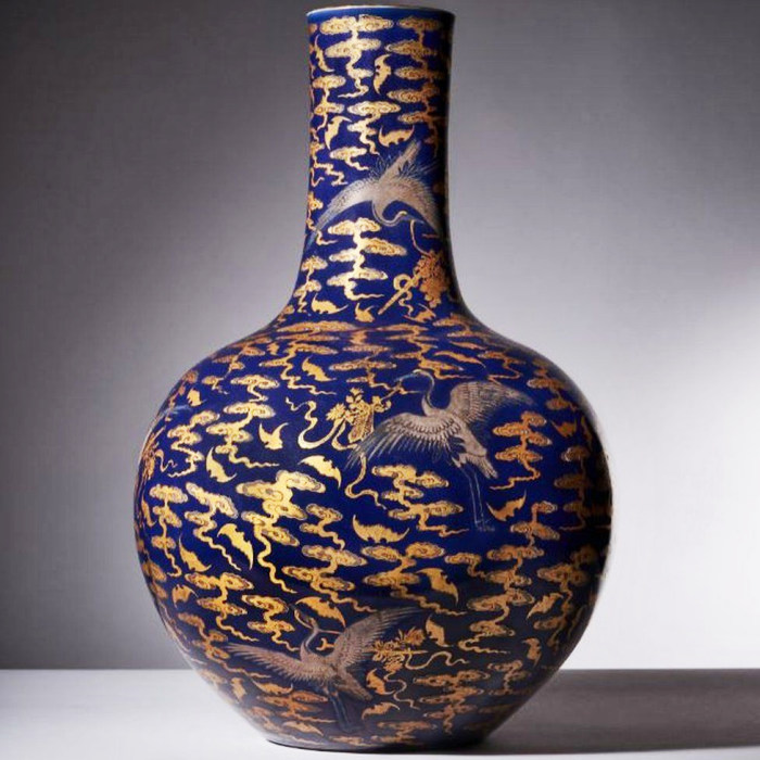 Qianling vase