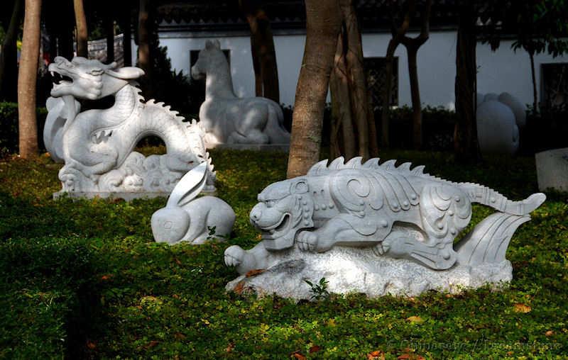 Hong Kong, zodiac, sculpture